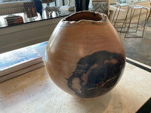 Load image into Gallery viewer, Large 20th Century Orb For Turned Vessel
